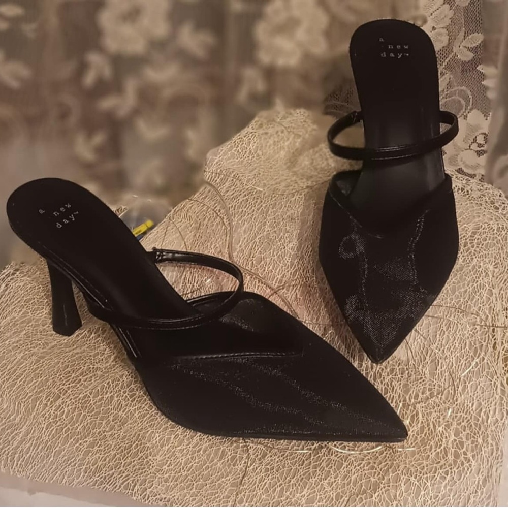 A New Day Black Heels Elegant Slip-On Design
